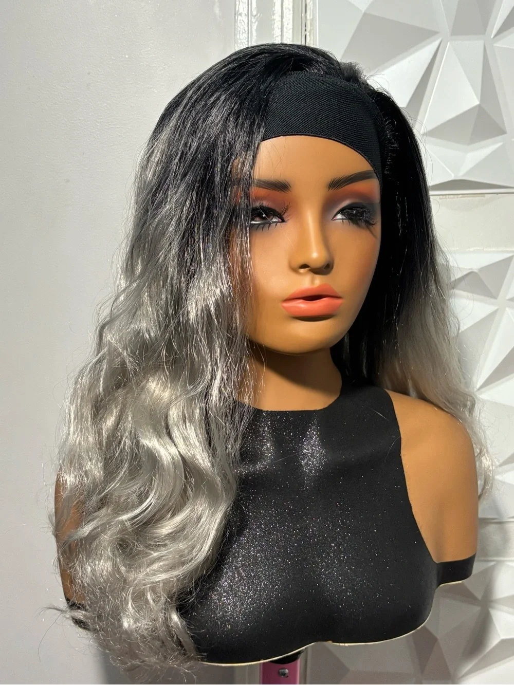 18 Inch Super Soft Bounce Headband Wig Black Silver Gray Ombre Wavy Heat Safe Ha